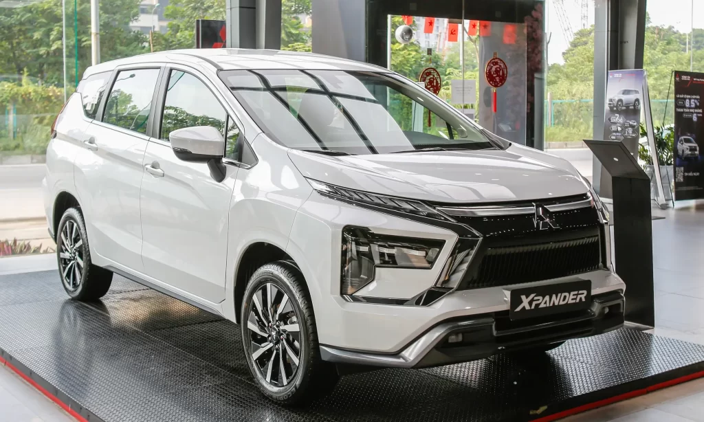 Đánh giá Mitsubishi Xpander 2025: 5 lý do "Vua doanh số" vẫn khiến các đối thủ (Stargazer, Avanza) phải "hít khói" 2 đánh giá Mitshubishi Xpander 2025