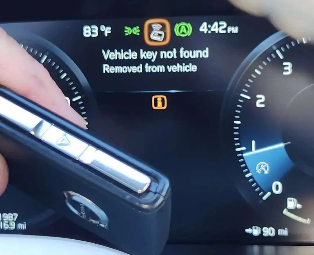 Cảnh báo: Ốp chìa khóa ô tô cản sóng! 3 “thủ phạm” và cách chọn ốp an toàn