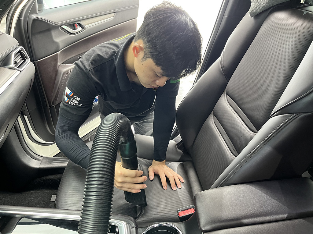 Bí quyết vệ sinh xe hơi đúng cách để xe luôn sạch và bền như mới